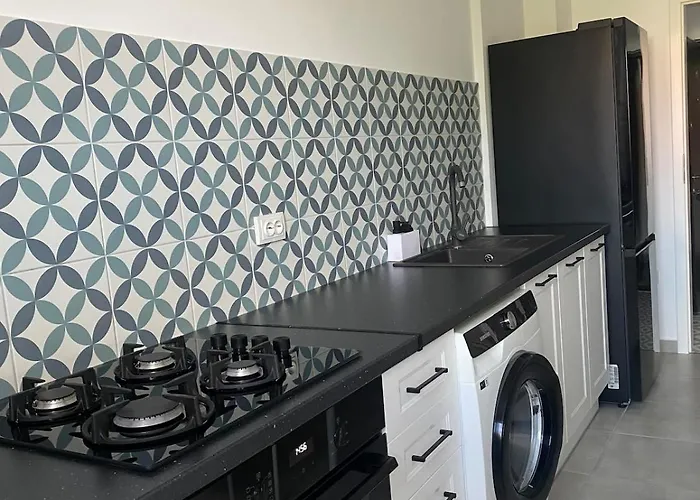 Modern Cu Balcon Apartament *